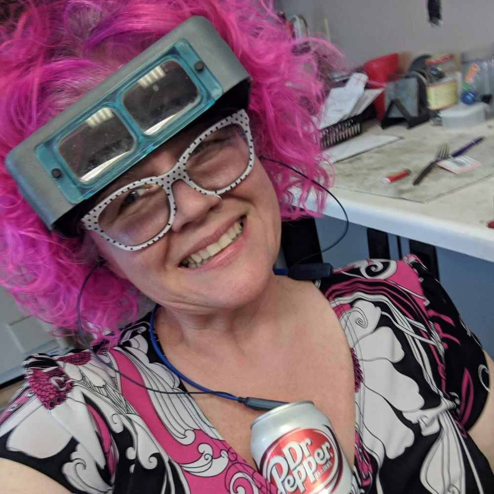 Meet your Posher, Dayna